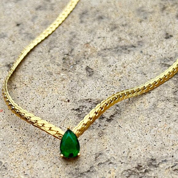 18K Gold Plated Green Crystal Necklace Bracelet Set - Picture 4 of 7
